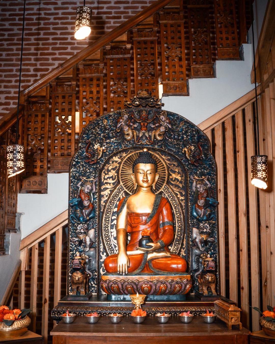 קטמנדו Basera Boutique Hotel מראה חיצוני תמונה The Buddha